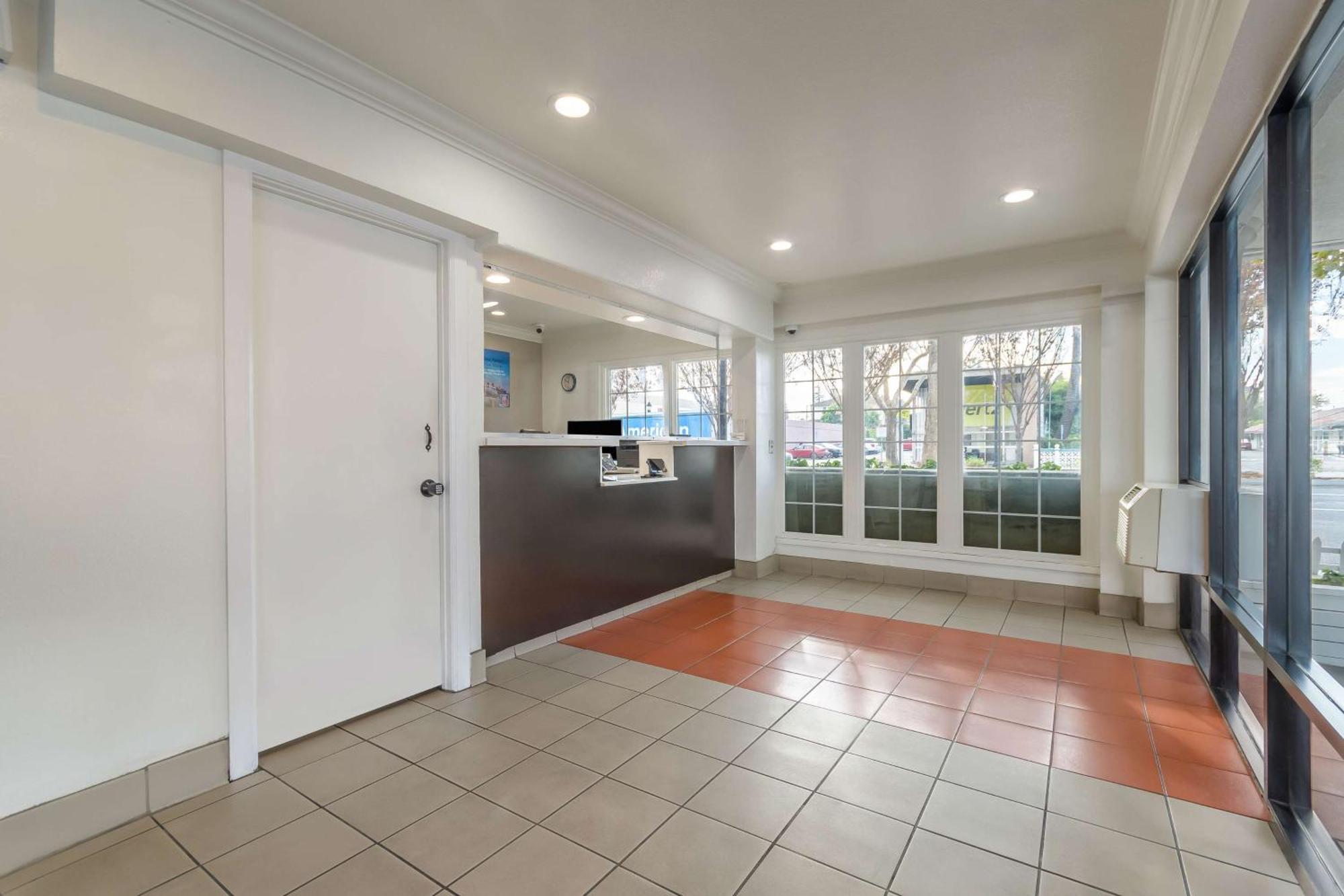 Motel 6-San Jose, Ca - Convention Center Extérieur photo