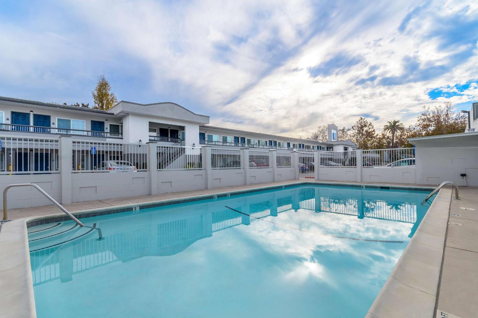 Motel 6-San Jose, Ca - Convention Center Extérieur photo